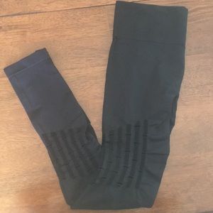 Black cut work detail sports leggings.